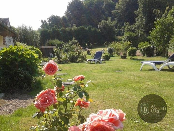 Vue extérieure de l'auberge Auberge du Tilleul à Hem en Hauts-de-France