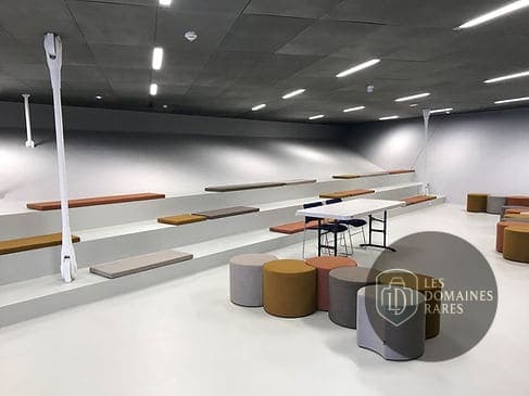 Espace intérieur du salle de séminaire Auditorium Le Monde à Paris en Île-de-France