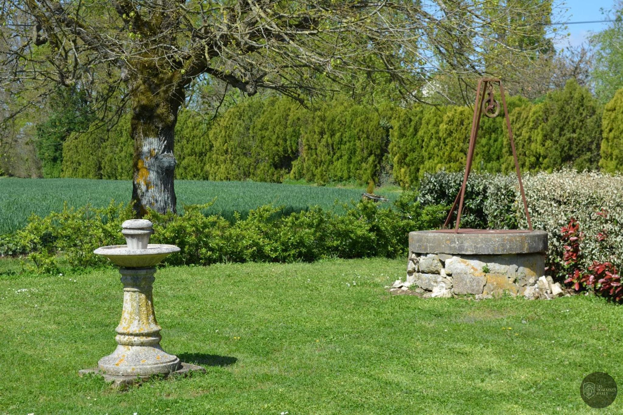 Vue extérieure du gîte Aux 4 Cornes à Longèves en Pays de la Loire