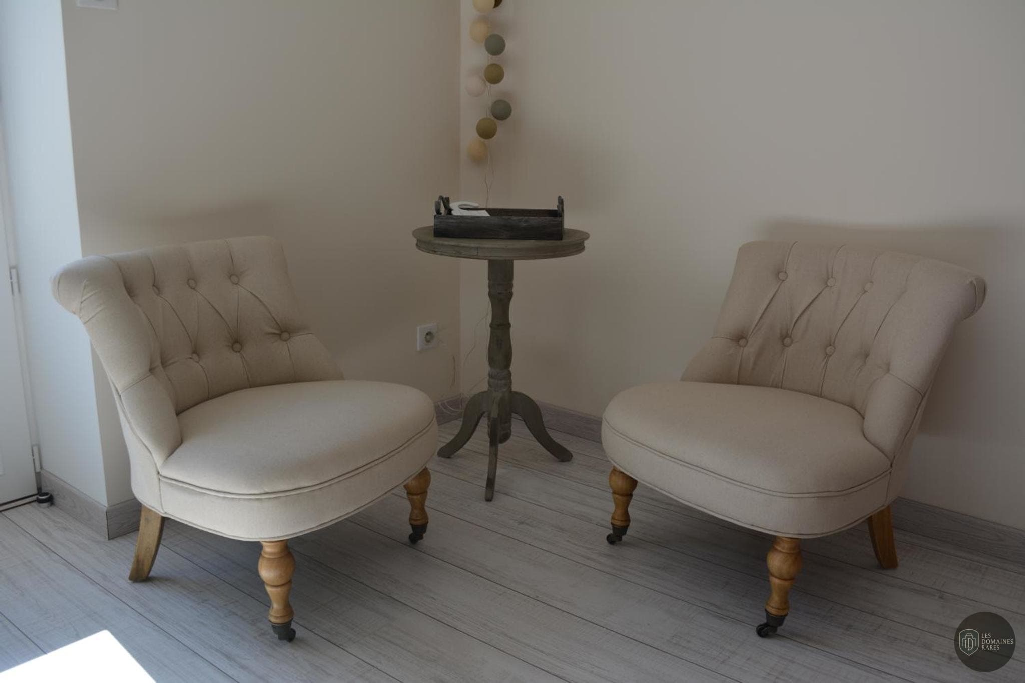 Espace intérieur du gîte Aux 4 Cornes à Longèves en Pays de la Loire