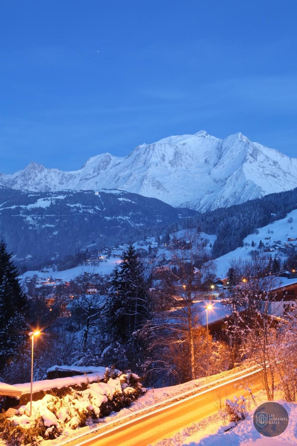 Vue extérieure de l'hôtel Aux Ducs de Savoie à Combloux en Auvergne-Rhône-Alpes