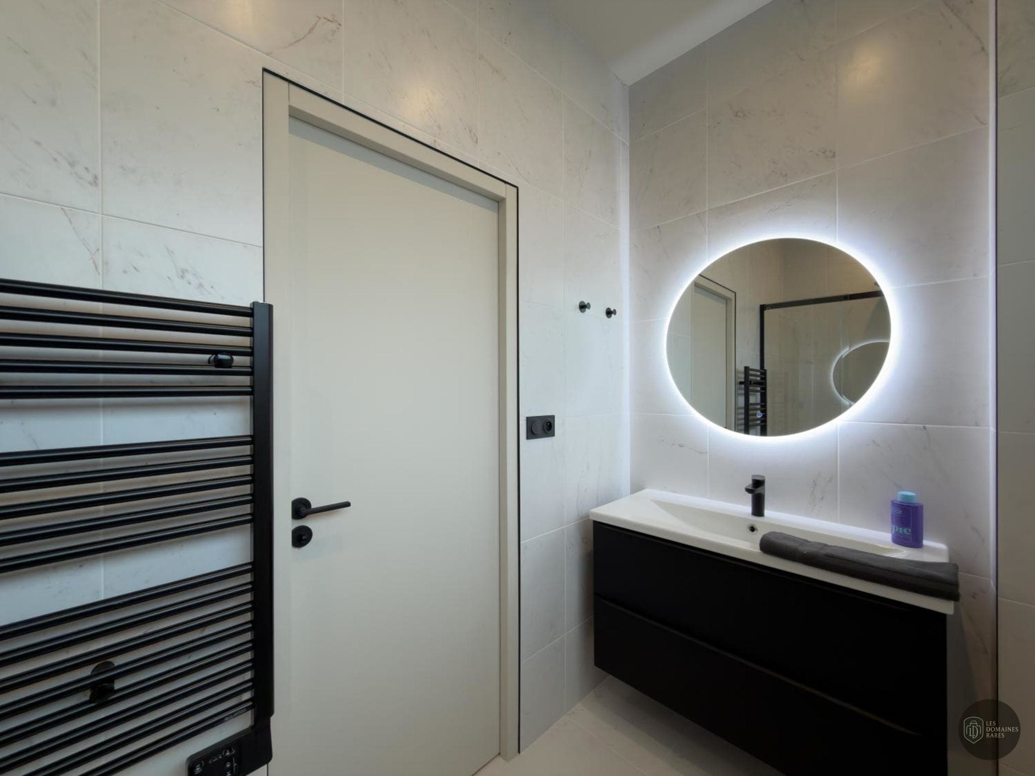 Salle de bain du domaine Aux Lyonnais à Paris en Île-de-France
