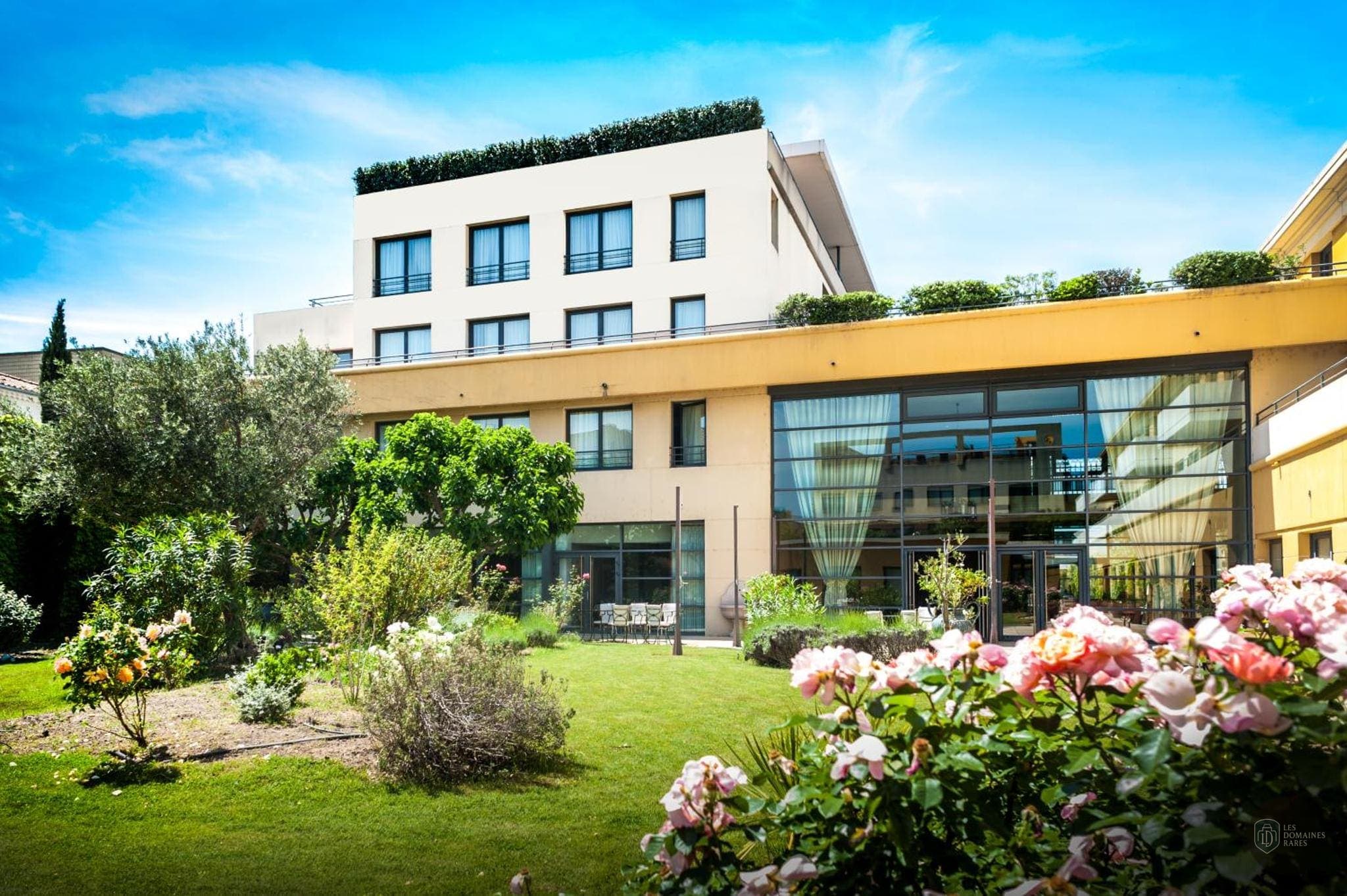 Vue extérieure de l'hôtel Avignon Grand Hotel à Avignon en Provence-Alpes-Côte d'Azur
