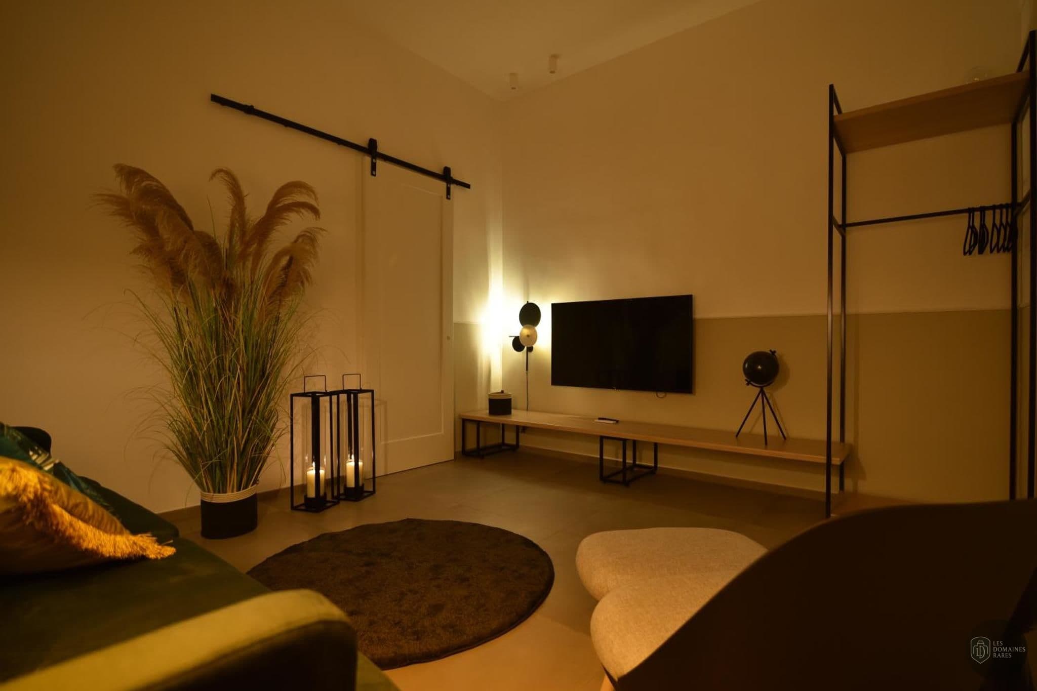 B-Floor — Extérieur
