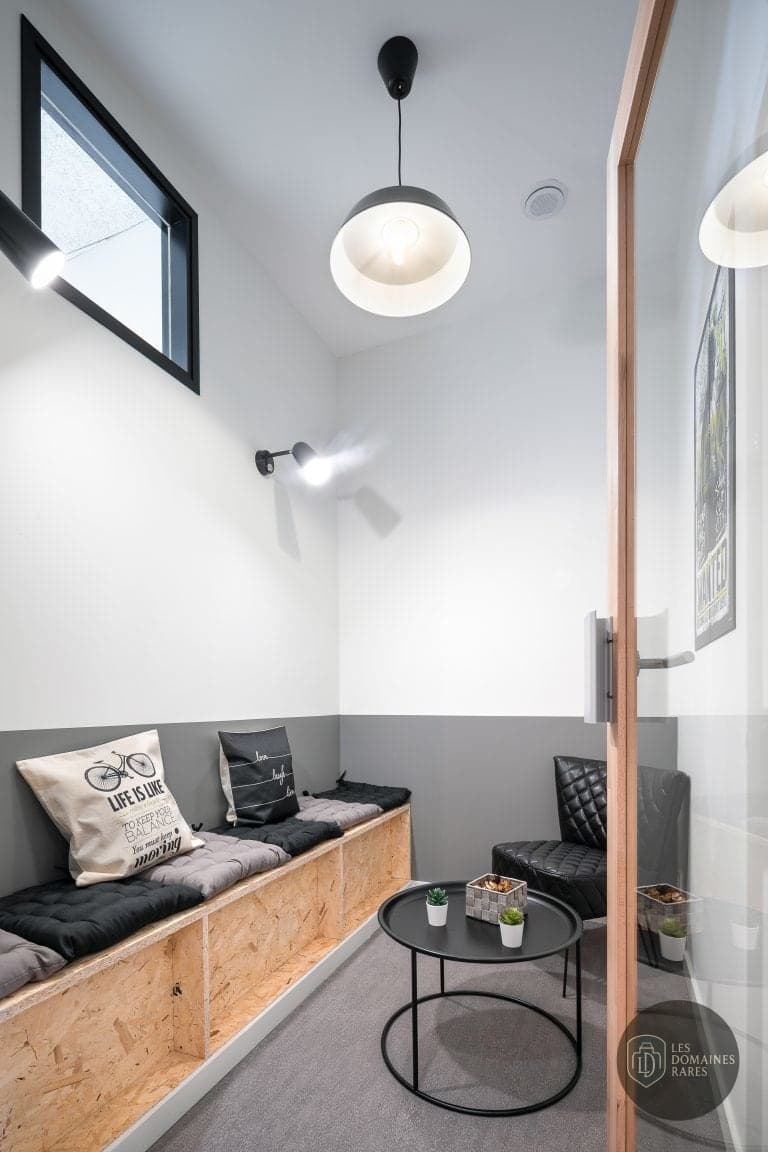 Bureau privé avec coin détente