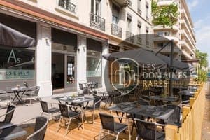 Vue extérieure du restaurant Bad's à Lyon en Auvergne-Rhône-Alpes