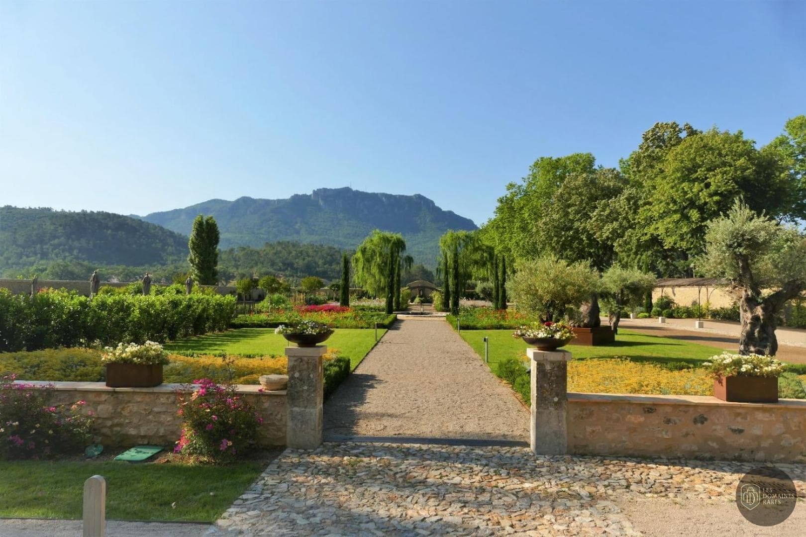 Vue extérieure du bastide Bastide Saint Julien en Provence-Alpes-Côte d'Azur