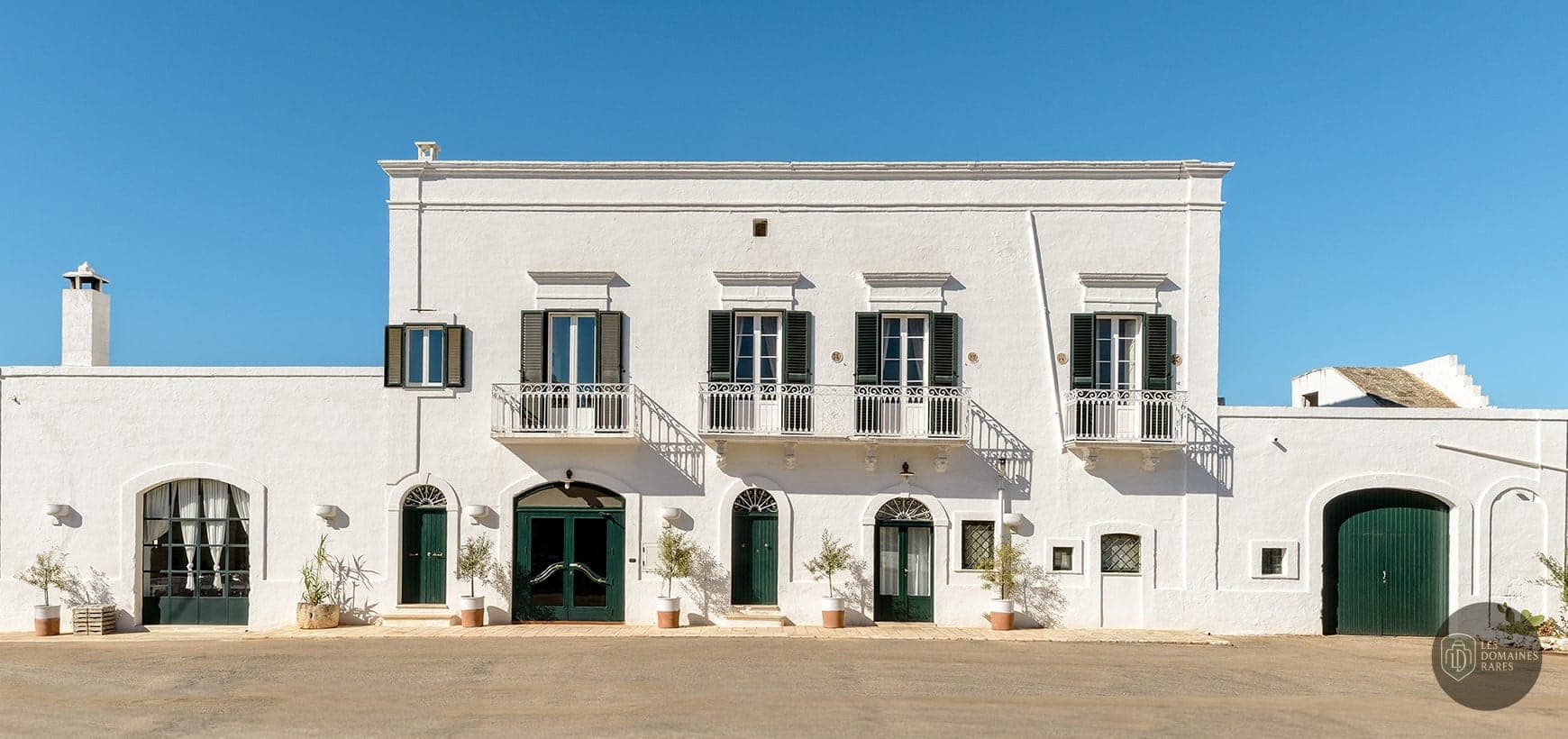 Vue extérieure de l'hôtel Bastide des Princes à Caderousse en Provence-Alpes-Côte d'Azur