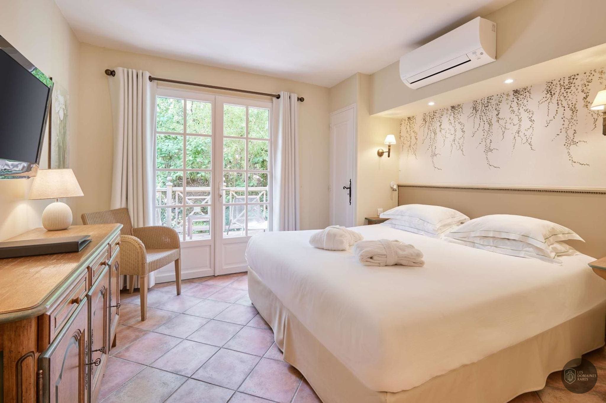 Vue extérieure de l'hôtel Bastide du Calalou à Aups en Provence-Alpes-Côte d'Azur