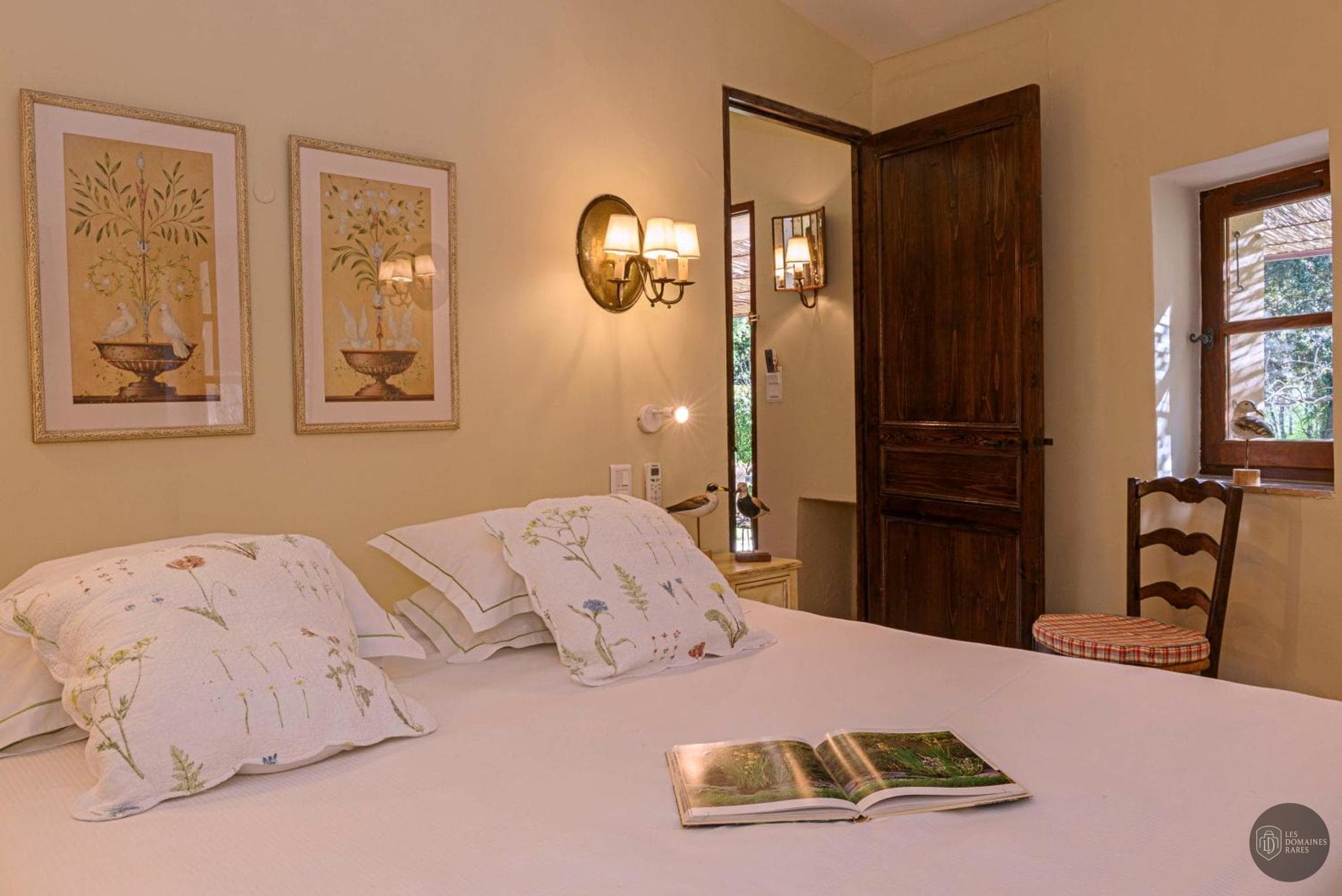 Vue extérieure de l'hôtel Bastide du Calalou à Aups en Provence-Alpes-Côte d'Azur