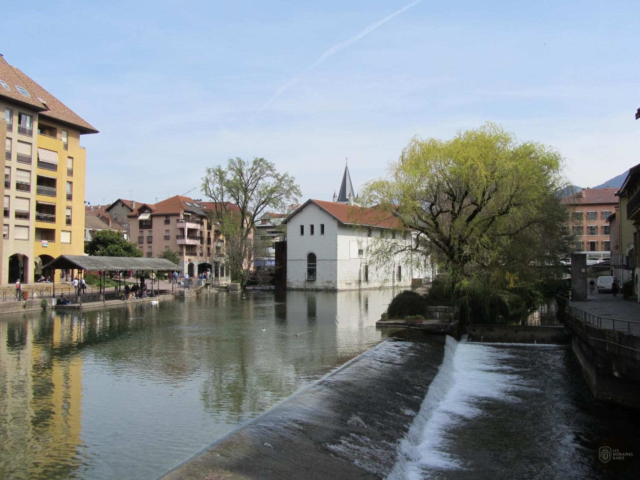 Baya Annecy — Extérieur