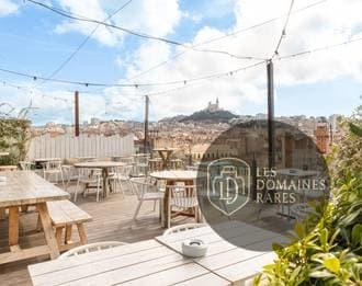 Terrasse sur le toit avec vue
