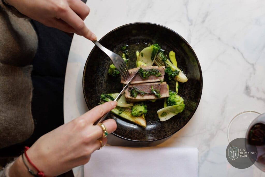 Plat de thon au restaurant