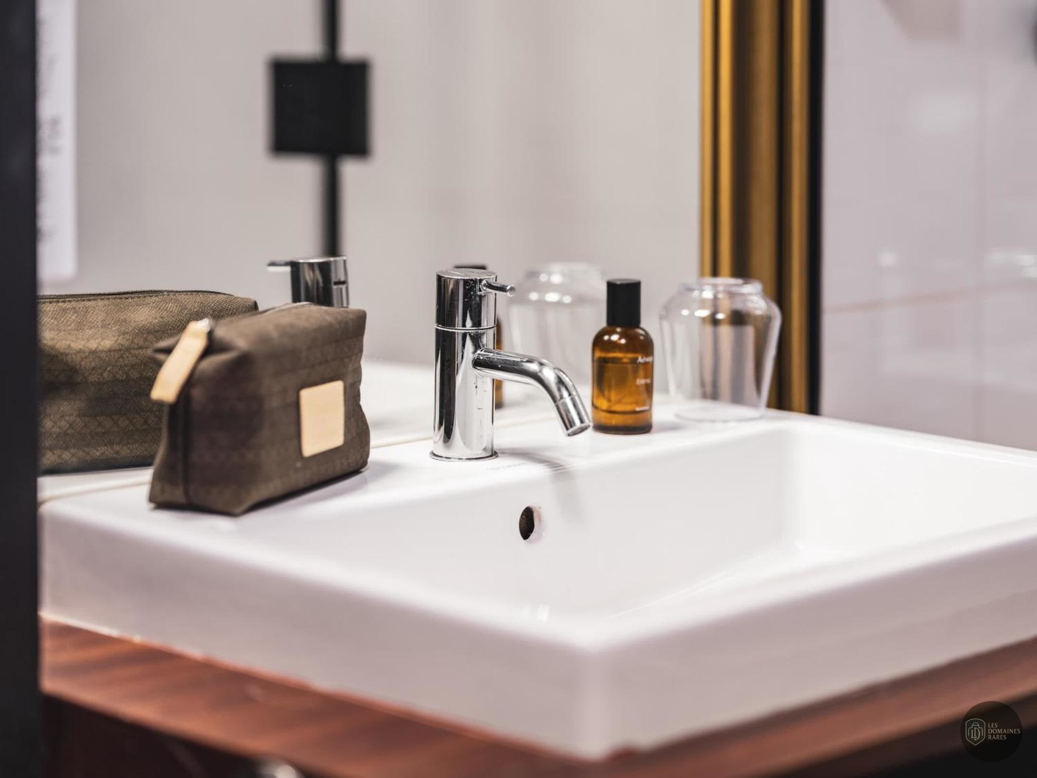 Salle de bain de l'hôtel Billie Hôtel à Nantes en Pays de la Loire