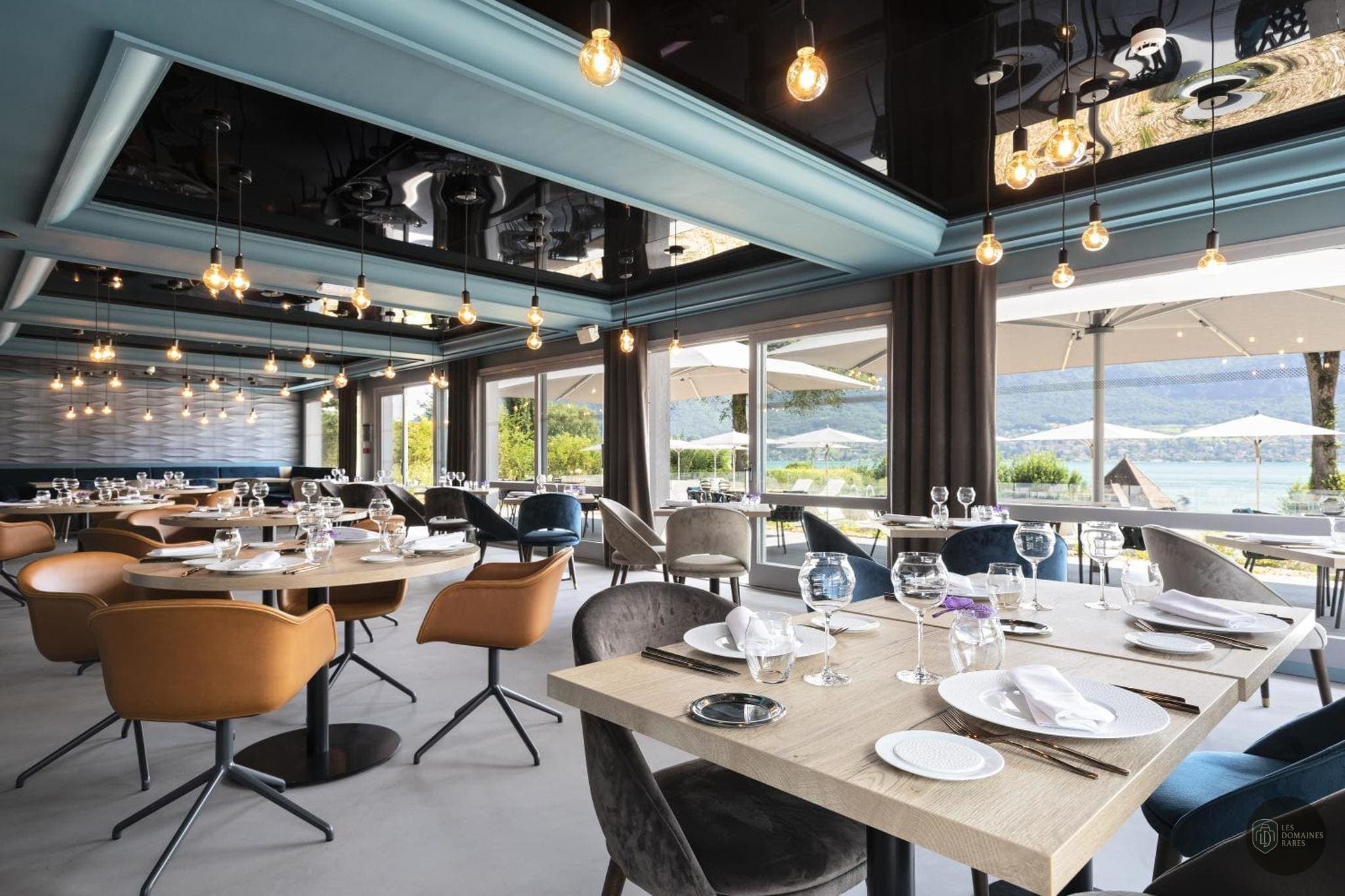 Restaurant de l'hôtel Black Bass Hôtel à Sévrier en Auvergne-Rhône-Alpes - séminaire haute-savoie