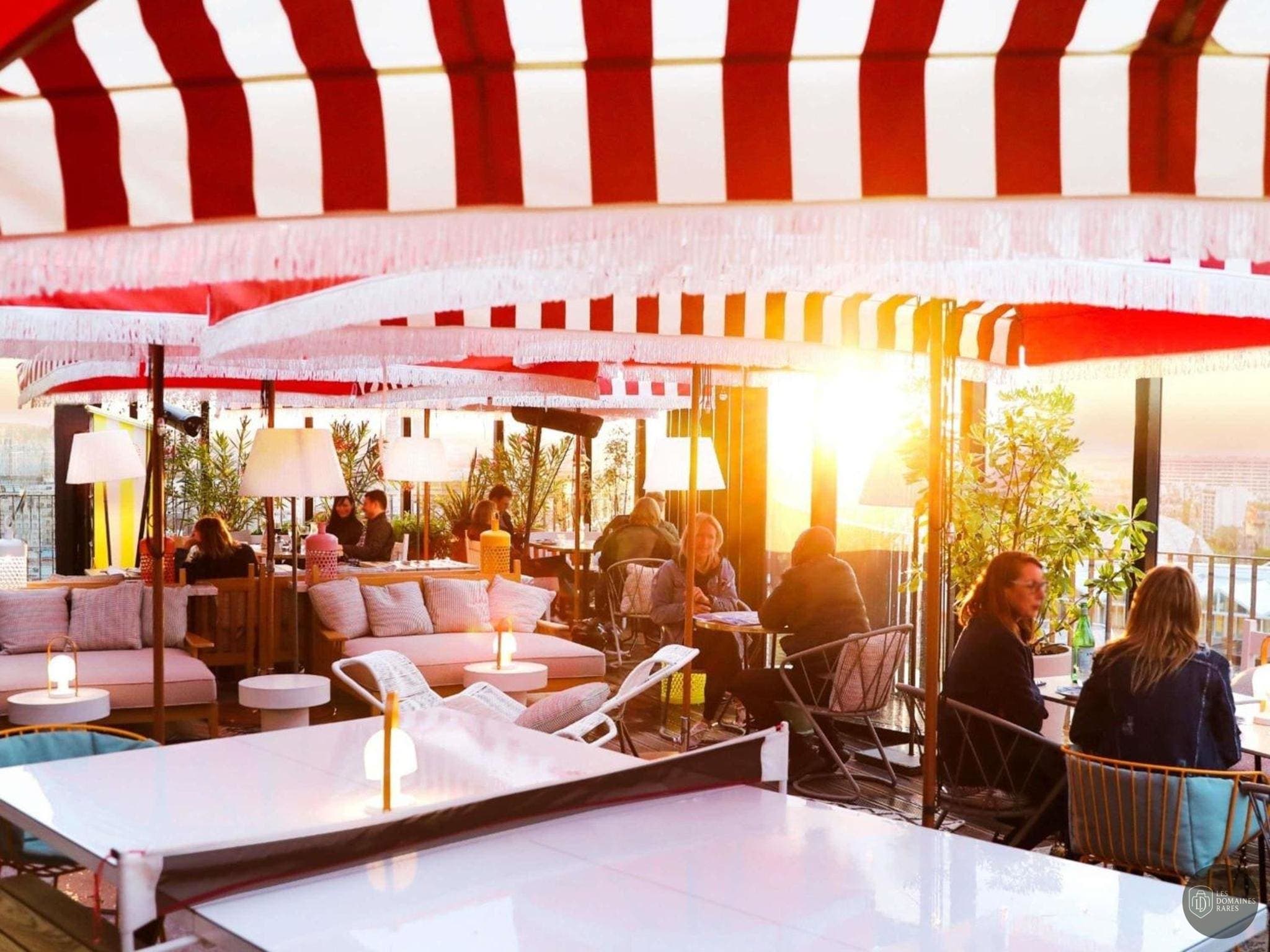 Black Shelter — Restaurant