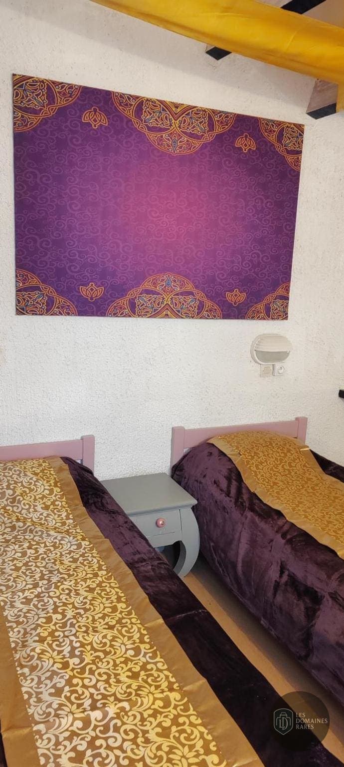 Espace intérieur de l'hôtel Bord de Ciel en Occitanie