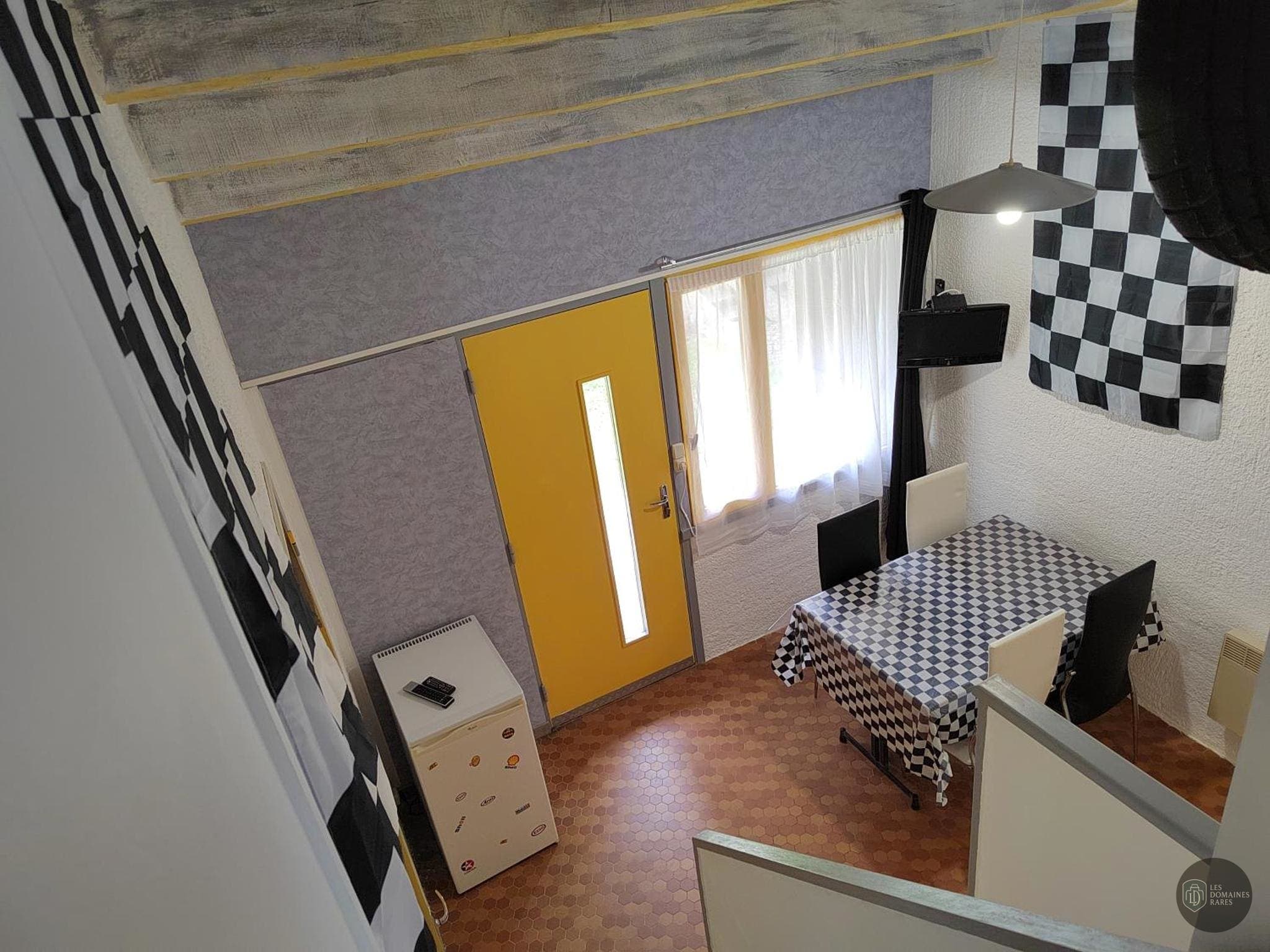 Espace intérieur de l'hôtel Bord de Ciel en Occitanie