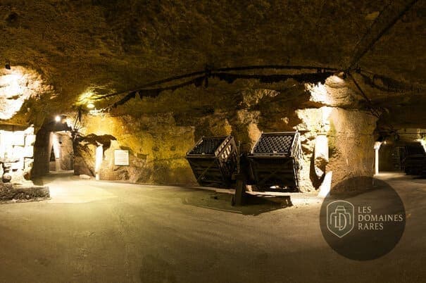 Espace intérieur du lieu Bouvet Ladubay à Saumur en Pays de la Loire