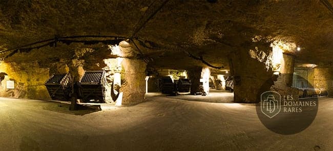 Espace intérieur du lieu Bouvet Ladubay à Saumur en Pays de la Loire