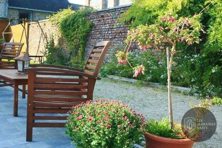 Vue extérieure du lieu Brasserie Vivat à Le en Hauts-de-France