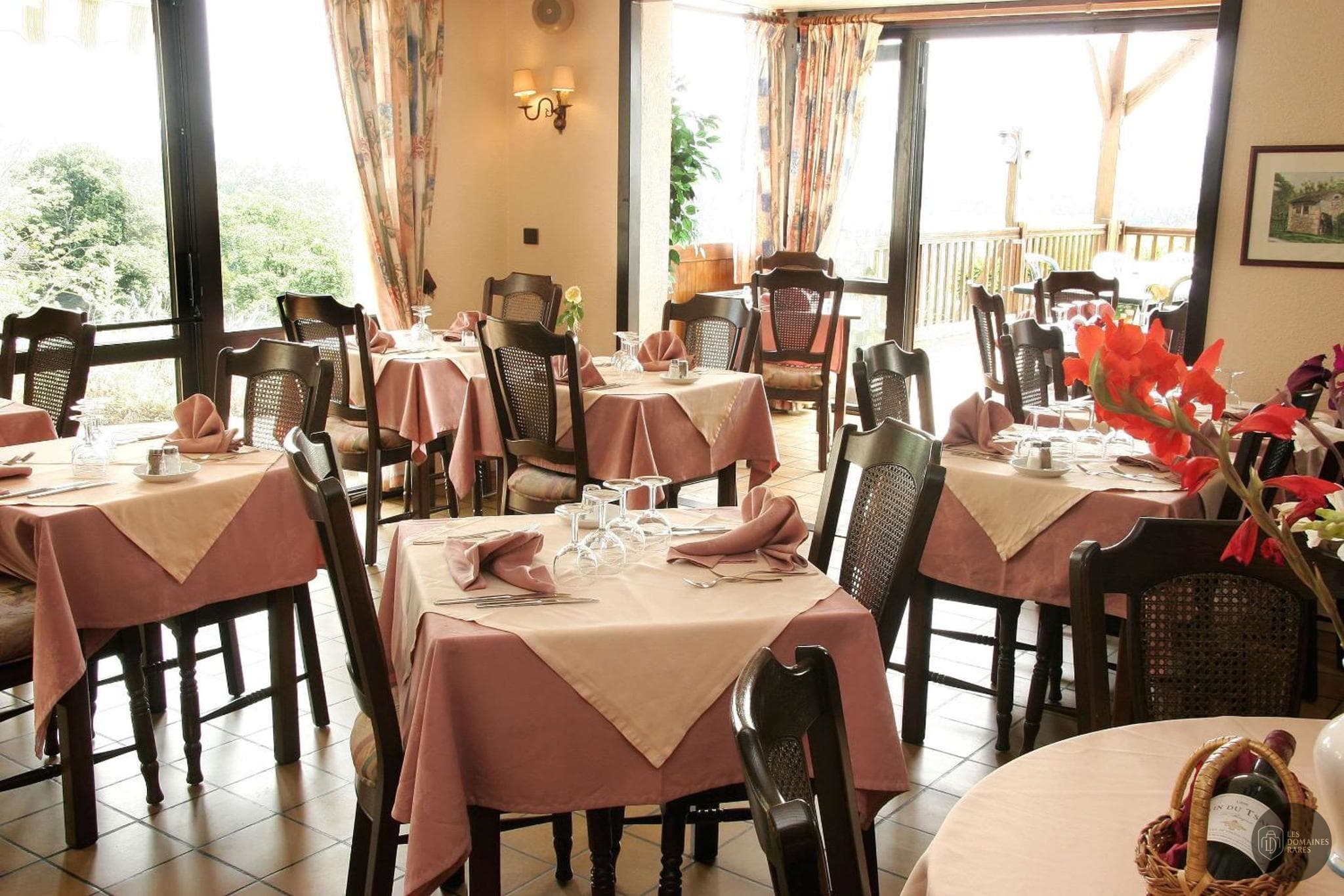 Restaurant de l'hôtel Brit Hôtel Fumel à Fumel en Nouvelle-Aquitaine