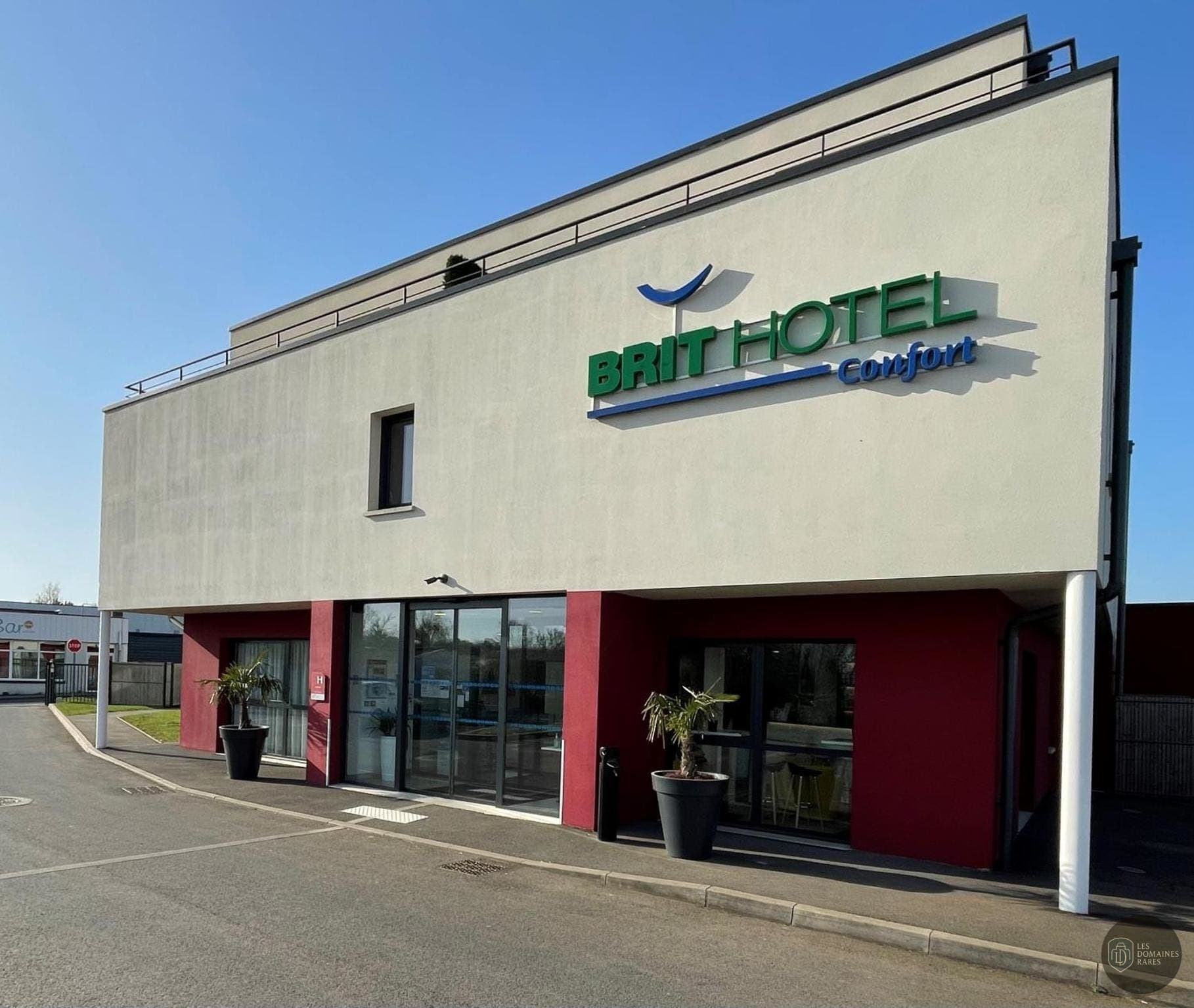 Vue extérieure de l'hôtel Brit Hotel Loches à Loches en Centre-Val de Loire
