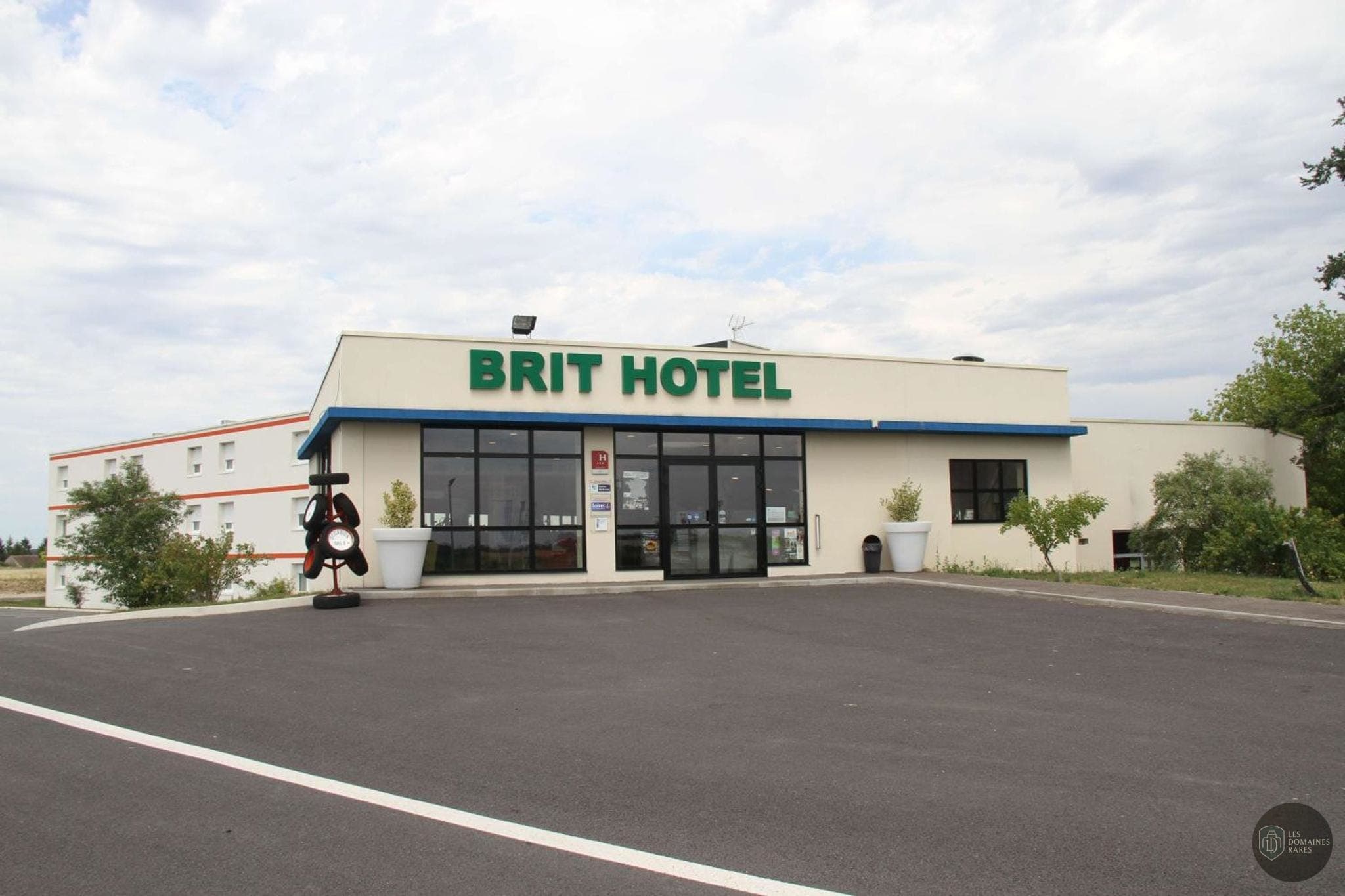 Brit Hotel Montargis — Extérieur