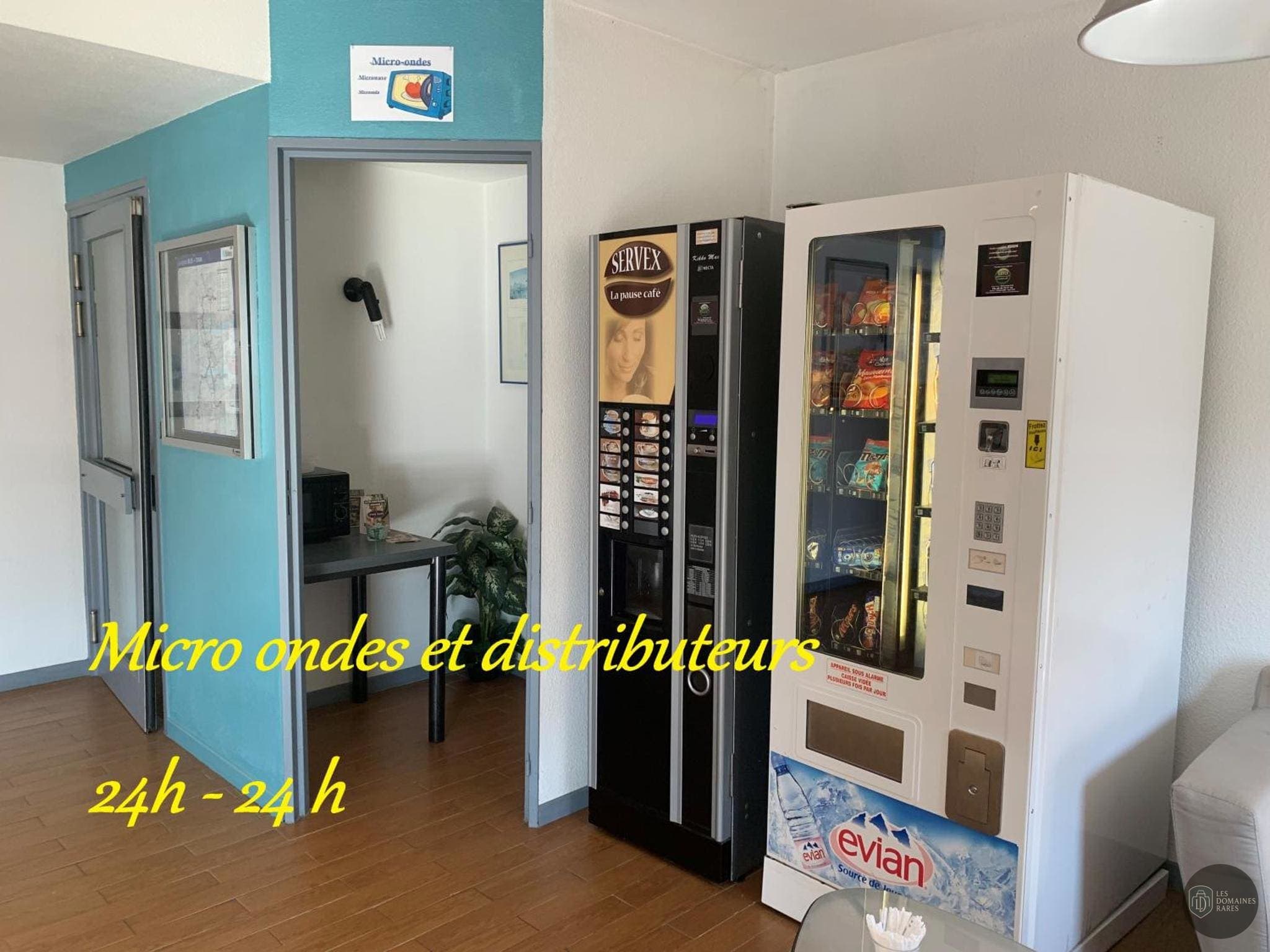 Vue extérieure de l'hôtel Brit Hotel Tours Sud en Centre-Val de Loire