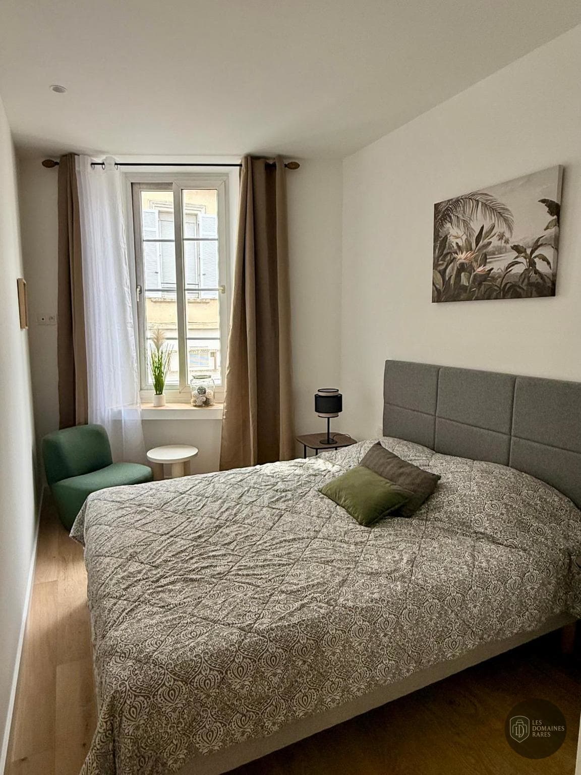 Chambre du salle de séminaire Buro Connexion à Bordeaux en Nouvelle-Aquitaine