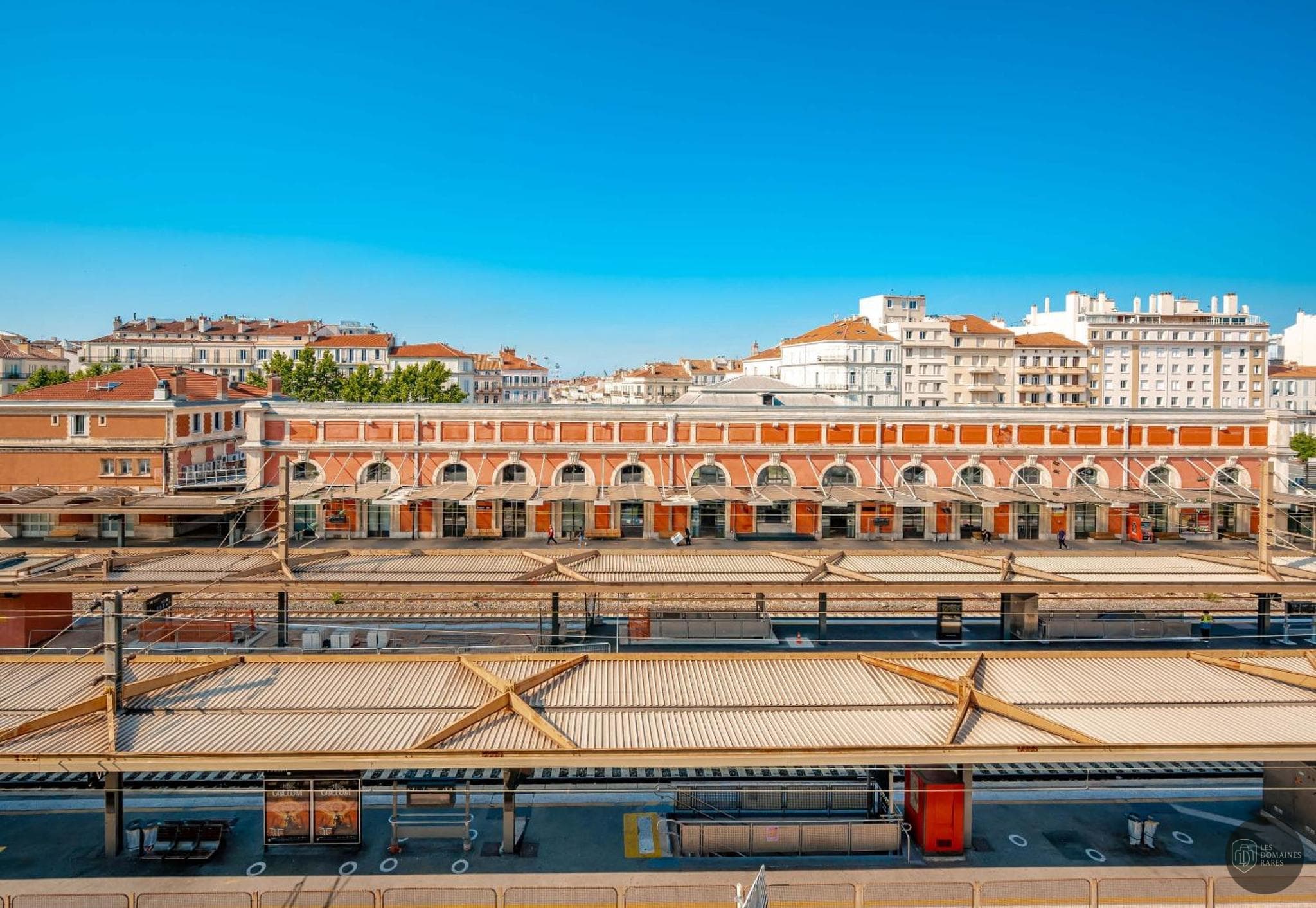 Burofacil Toulon — Extérieur