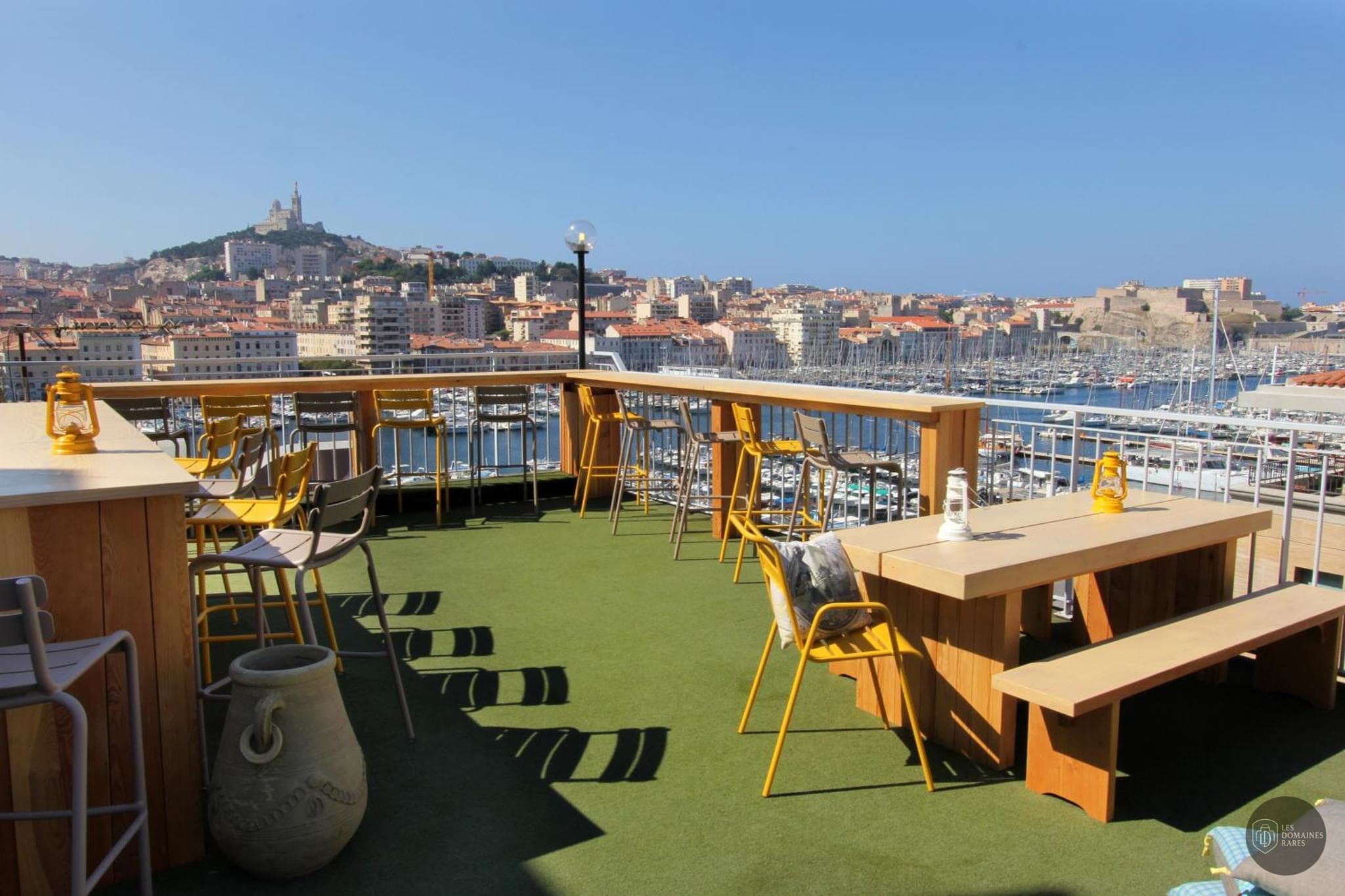 Vue extérieure de l'hôtel C2 Hôtel à Marseille en Provence-Alpes-Côte d'Azur