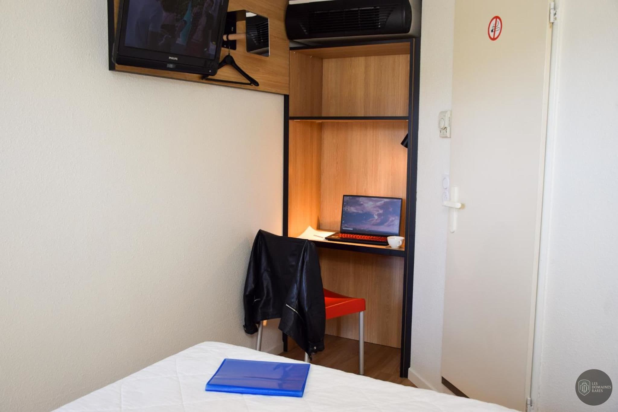 CGR Rodez — Extérieur