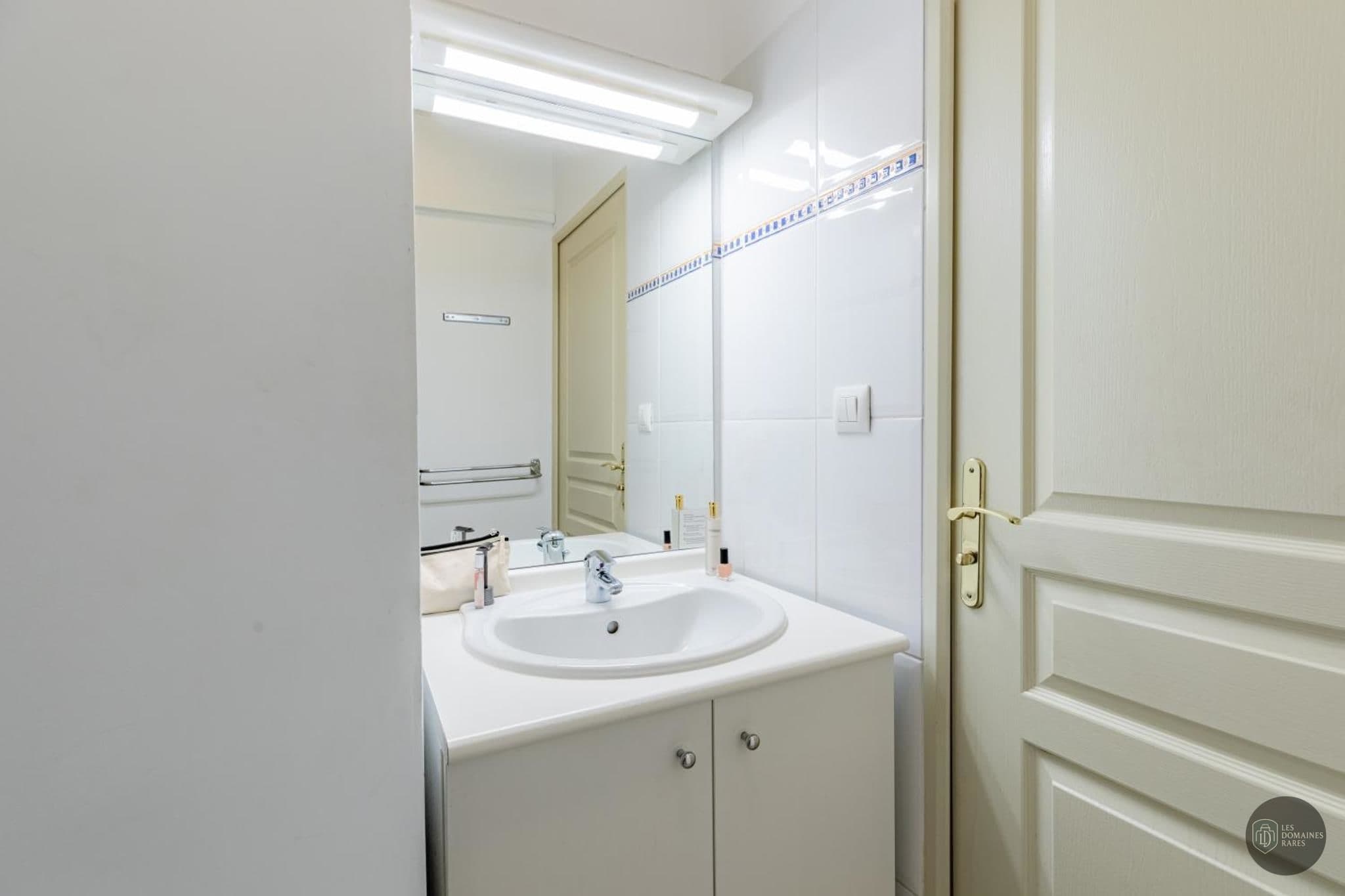 Salle de bain du lieu CGR Vitrolles à Vitrolles en Provence-Alpes-Côte d'Azur