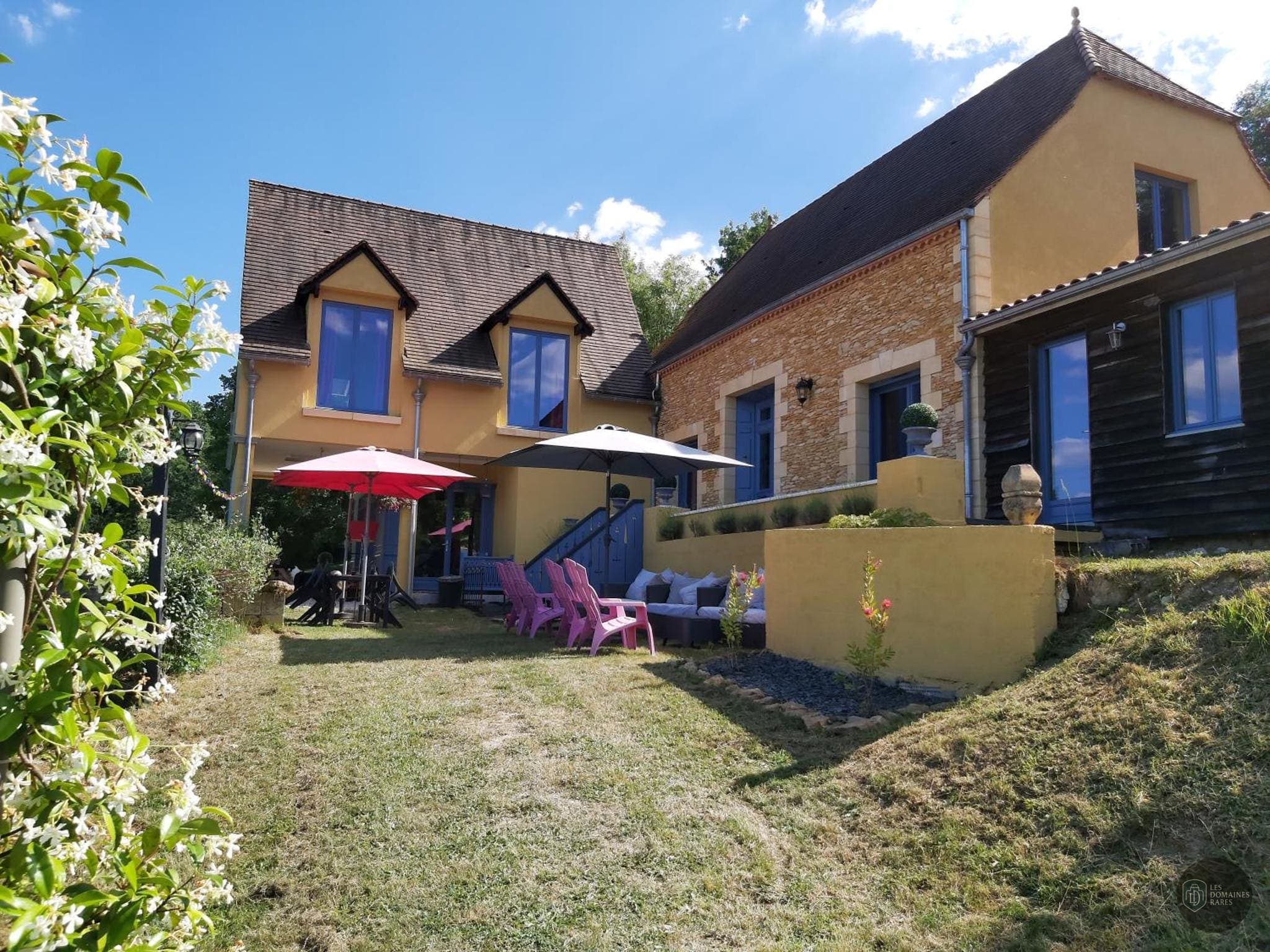 Vue extérieure du salle de réception Café Bonbon à Paris en Île-de-France