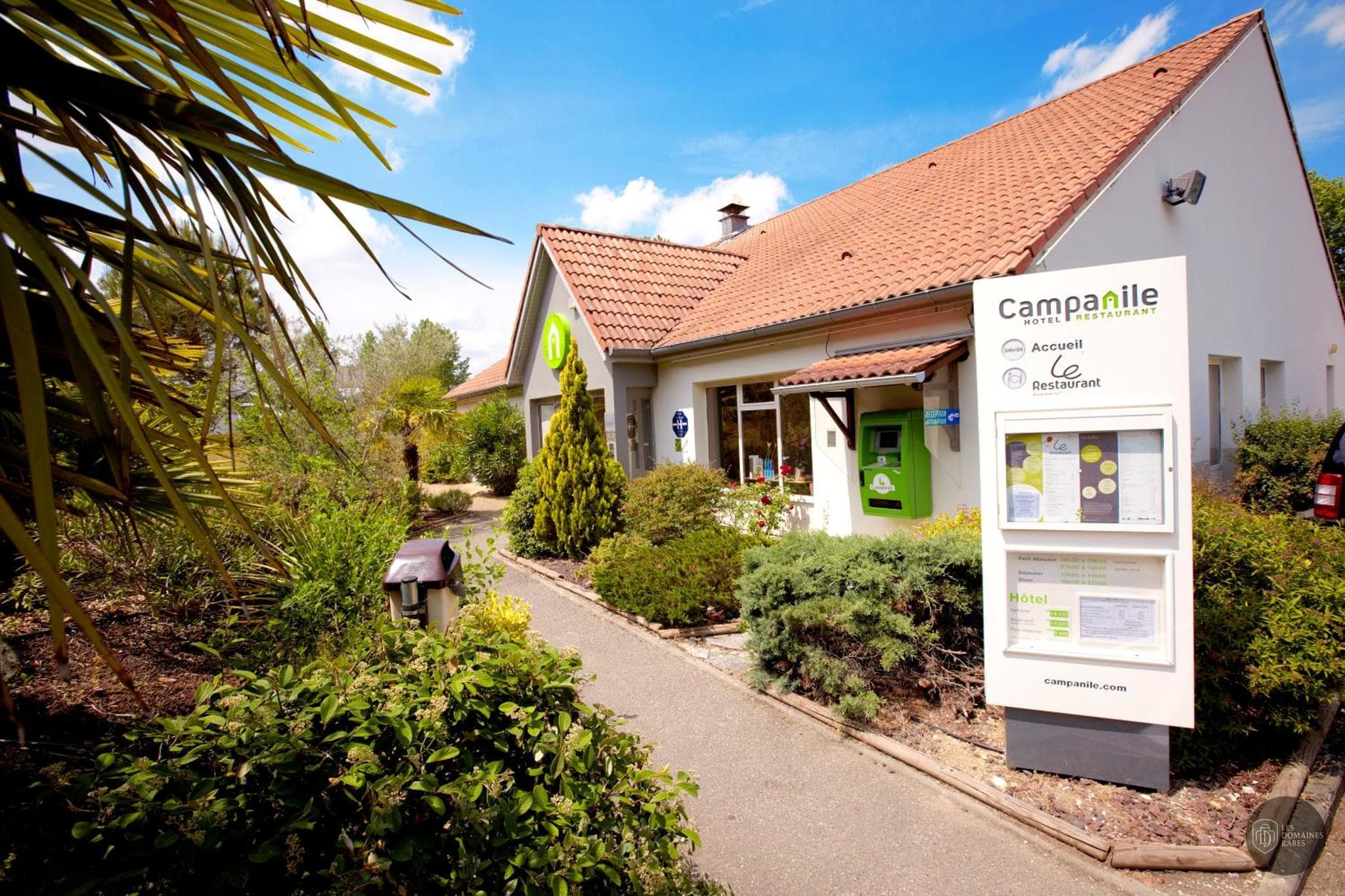 Vue extérieure de l'hôtel Campanile Auch à Auch en Occitanie