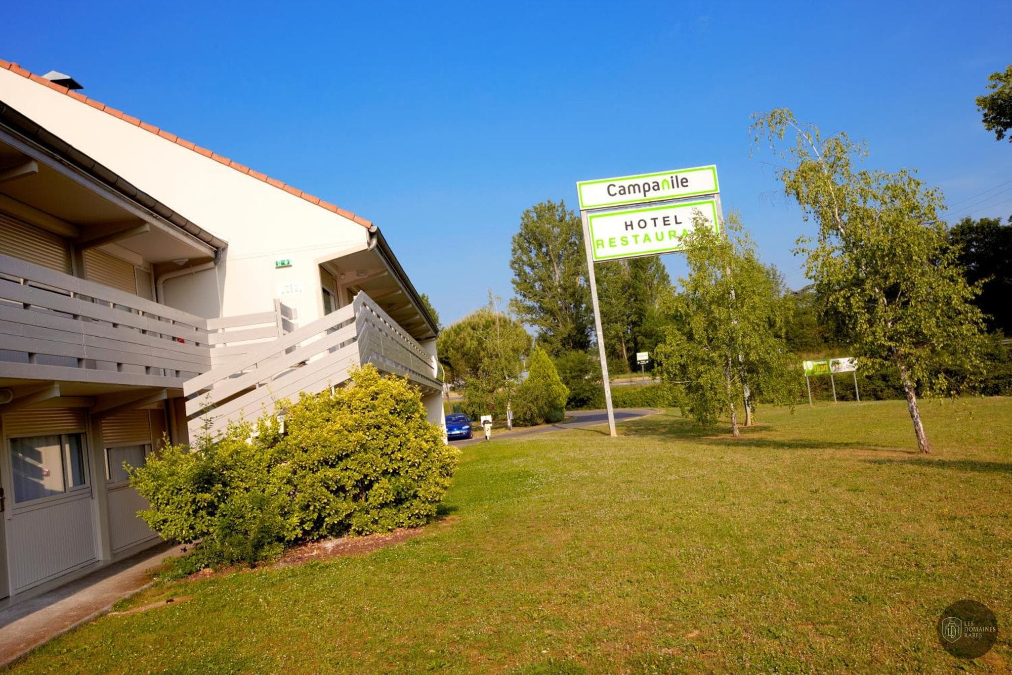Vue extérieure de l'hôtel Campanile Auch à Auch en Occitanie