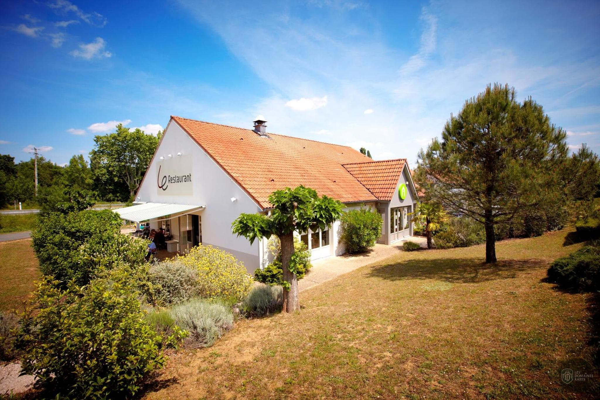 Vue extérieure de l'hôtel Campanile Auch à Auch en Occitanie