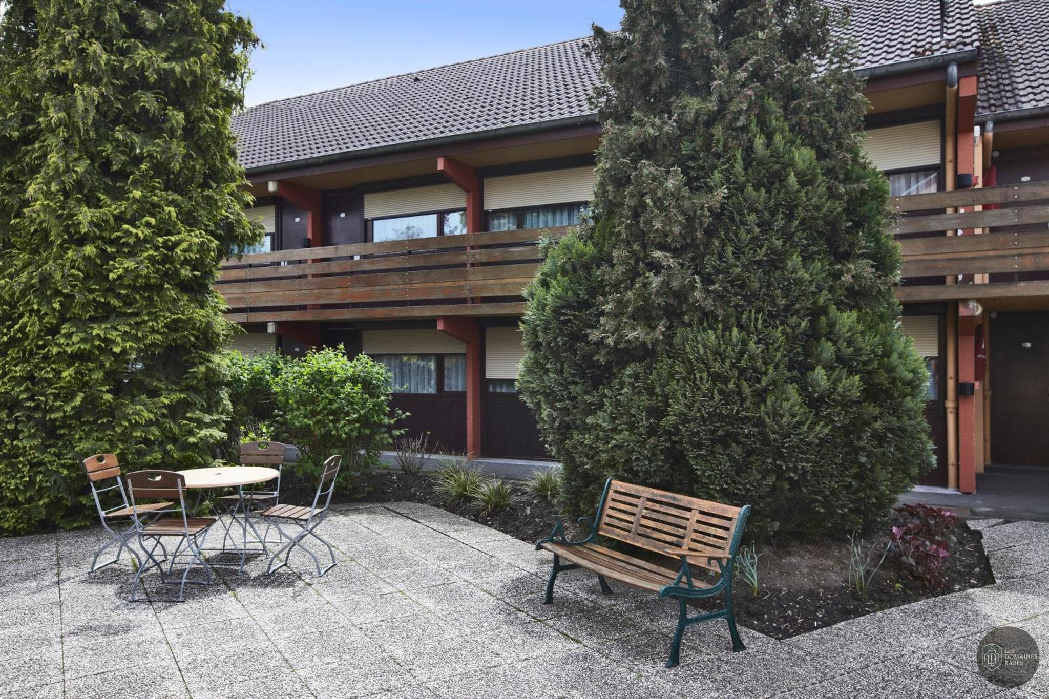 Vue extérieure de l'hôtel Campanile Maubeuge à Maubeuge en Hauts-de-France