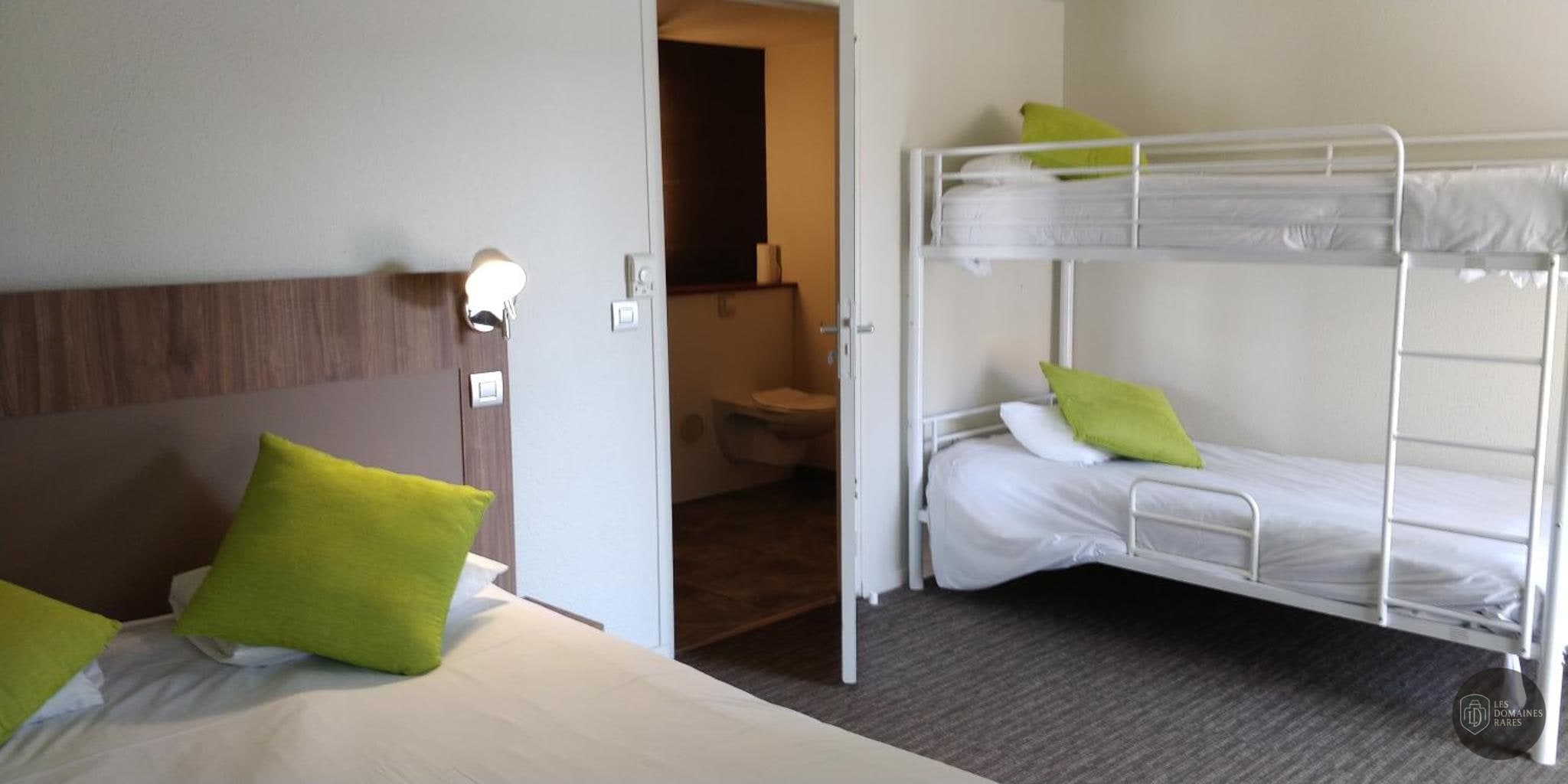 Chambre de l'hôtel Campanile Narbonne à Narbonne en Occitanie