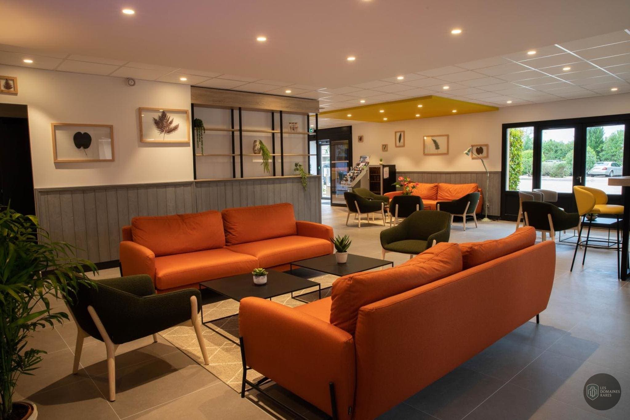 Espace intérieur de l'hôtel Campanile Narbonne à Narbonne en Occitanie