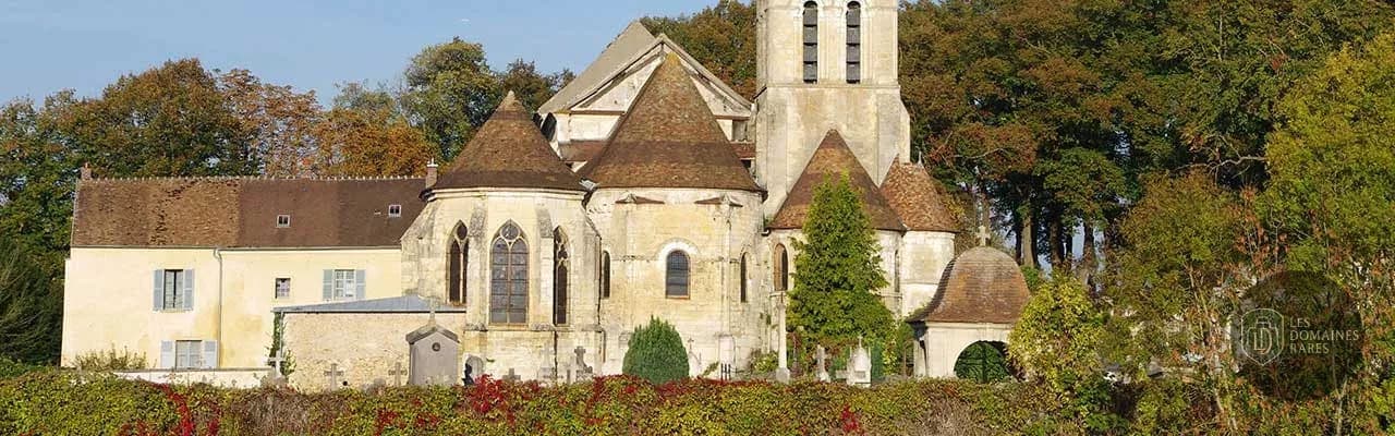 Vue extérieure de l'hôtel Campanile Roissy en Île-de-France