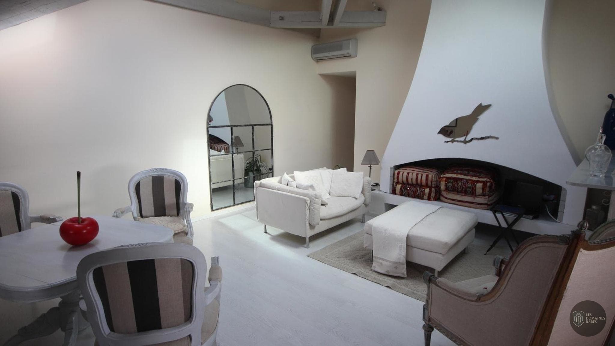 Espace intérieur du lieu Carré du Palais à Avignon en Provence-Alpes-Côte d'Azur