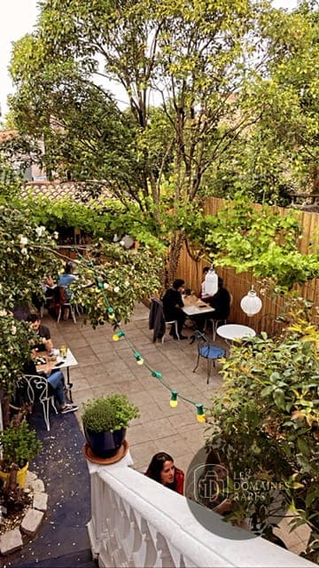 Vue extérieure du restaurant Carthel à Toulouse en Occitanie