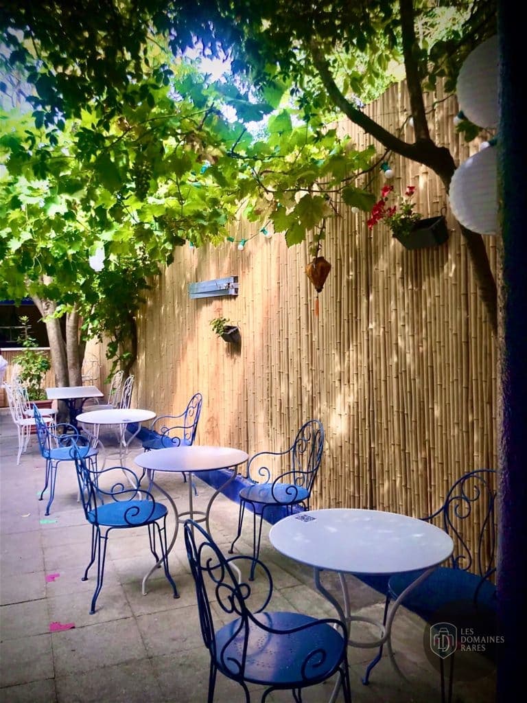 Vue extérieure du restaurant Carthel à Toulouse en Occitanie