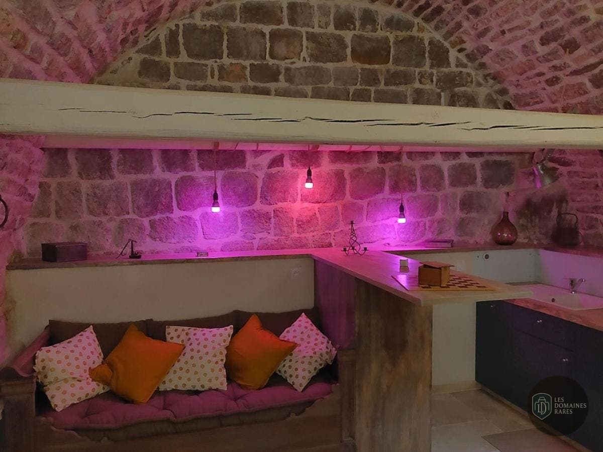 Chambre du lieu Cave des Bernardins à Paris en Île-de-France - séminaire paris