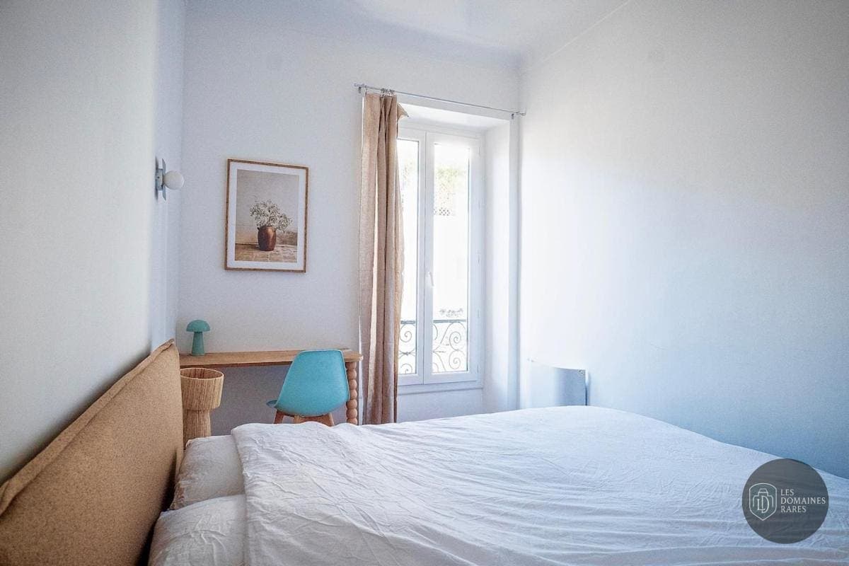 Chambre de l'hôtel Centre Azur en Provence-Alpes-Côte d'Azur