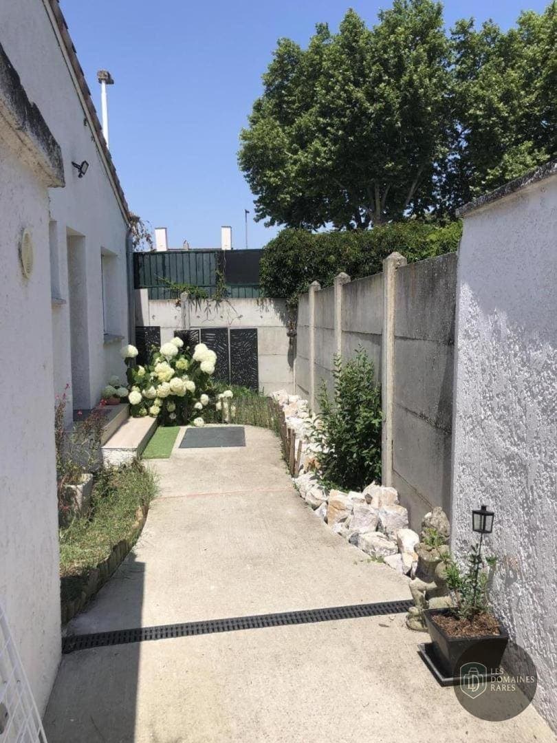 Vue extérieure du lieu Cercle de l'Union à Lyon en Auvergne-Rhône-Alpes