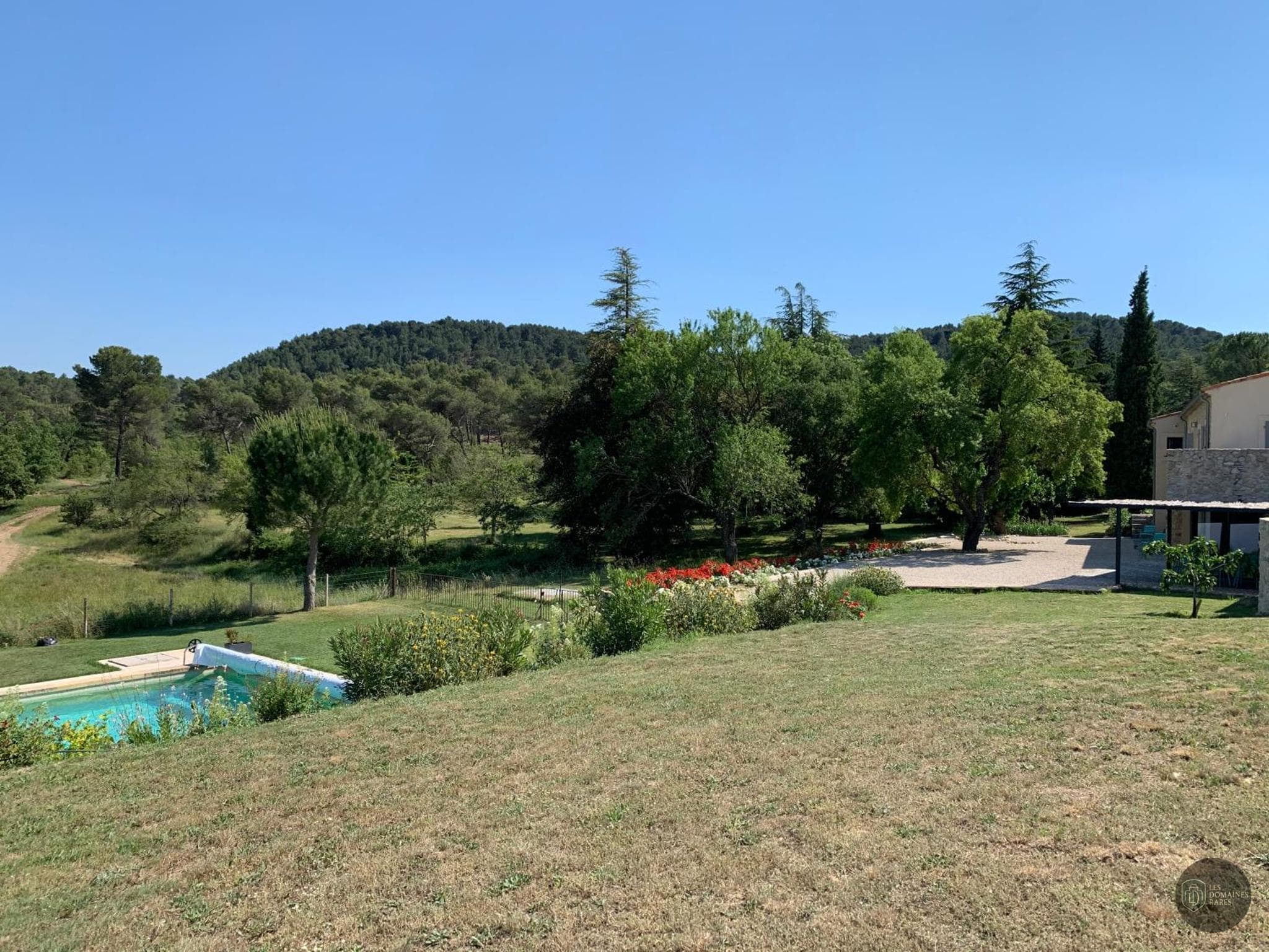 C'est Ici — vue 3