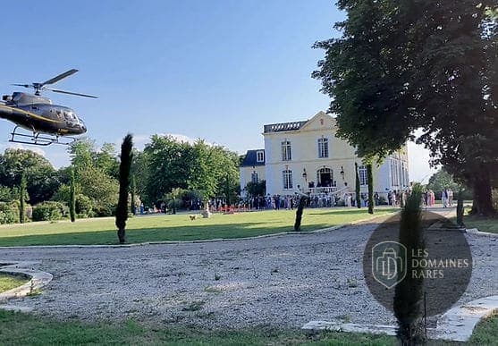 Vue extérieure du château Château Bouret en Île-de-France